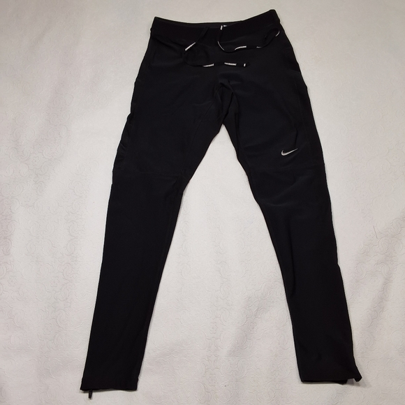 DRI-FIT Nike Pants - Dri- Fit Nike Leggings Pants Size M .